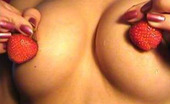 Cam Crush 167650 Hot Amateur Co Ed Is Playing With Her Webcam In These Pix
