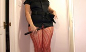 English MILF 170617 Hot And Horny Big Ass Cop In Pink Patterned Pantyhose
