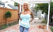 Bangbros Network 172580 Ey Say Blondes Have More Fun, And Lolly Ink Is Living Proof Of That.
