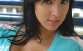 La Zona Modelos 173071 Danni Takes Her Blue Top Off To Show Her Perfectly Curved Body
