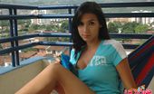 La Zona Modelos 173071 Danni Takes Her Blue Top Off To Show Her Perfectly Curved Body
