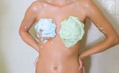 La Zona Modelos 173090 Kayden Washes Her Hot Tight Teen Body In The Tub
