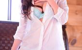 La Zona Modelos 173119 Ivy Snow Loves Her Hitachi Wand And Goes To Town While She Cums Multiple Times
