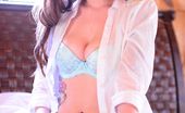 La Zona Modelos 173119 Ivy Snow Loves Her Hitachi Wand And Goes To Town While She Cums Multiple Times
