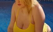 Dream Of Ashley 180045 Dream Of Ashley Pulls Her Huge Boobs Out Of Her Tiny White Top
