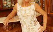 Mature.eu 182116 Thats One Naughty Mature Barmaid
