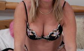 Mature.eu This Mama Loves Getting Wet And Wild
