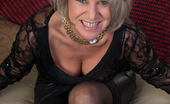 Mature.eu 182183 This Mature Lady Loves To Get Naked And Show Off
