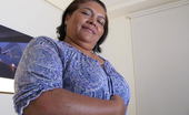 Mature.eu 182591 Chubby Coral Is Ready To Please Herself
