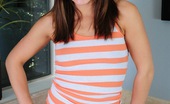 Taylor Lain 187559 Gets Totally Naughty With Her Fun Finger Paint All Over Her Naked Body
