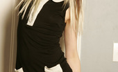 Spunky Angels Haley 190022 18 Year Old Haley Pulls Down Her Cute Panties Haley-Myboots

