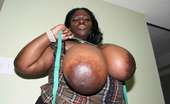 Simone Fox 190664 Lubes Up Her Gigantic Juggs
