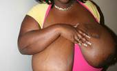 Simone Fox 190680 Huge Juggs Flashing Knockers
