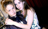 Little Mutt Samantha And Maisey 191218 Samantha And Maisey In A Classic LittleMutt Gallery
