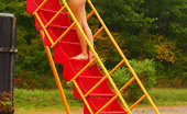 Body In Min Hayleymarie Coppin At The Playground
