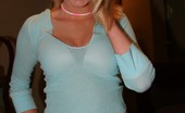 Skye Model 197378 Blonde Teen Skye Shows Off Her Perfect Little Body In A Lowcut Top And Jeans
