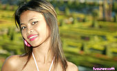 Tussinee Noochie Boochie 205883 Sexy Thai Teen Flashes Outside At The Gardens
