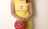 Sara Sexton 206079 Basketball Beaver

