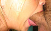Deep Throat Love Mckenzie Miles 207215 Sexy Blonde Mckenzie Shows Off Her Deepthroat Talent
