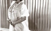 Vintage Cuties
 211323 