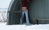 Piss Hunters 222312 Winter Pee Shooting
