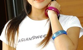 Asian Sweety 228746 Busty Kung Taking Off Her Asiansweety Tshirt
