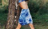Indian Sex Lounge 233006 Wild Indian Chick Shows Ass And Stripping In Garden
