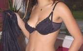 Indian Sex Lounge 233021 Curly Indian Babe In Lingerie Flashing Her Tits
