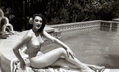 Vintage Classic Porn 233504 Several Ladies From The Fifties Bathing Very Sexy And Wet
