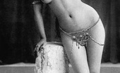 Vintage Classic Porn 233513 Several Thirties Wifes Showing Their Fine Natural Bodies
