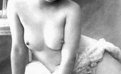 Vintage Classic Porn 233626 Vintage Chicks In Garters Posing In The Twenties Willingly
