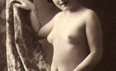 Vintage Classic Porn Nearly Naked Vintage Horny Chicks Posing In The Twenties
