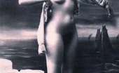 Vintage Classic Porn Pretty Sexy Vintage Nudes Standing Naked In The Thirties
