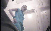 Piss Hunt Sporty Chick With Hot Ass Takes A Leak On Spy Cam

