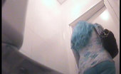 Piss Hunt 233870 Oldie With Blue Hair Pees In Spycammed Loo
