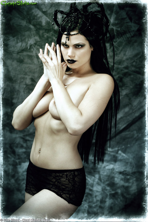 Gothic Sluts Azrielle Scary Black Lipped Demon Slut Invites You To Hell  236173 - Good Sex Porn