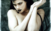 Gothic Sluts Azrielle 236173 Scary Black Lipped Demon Slut Invites You To Hell

