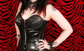 Gothic Sluts Serena Toxicat 236246 Hot Tattooed Gothic Dominatrix
