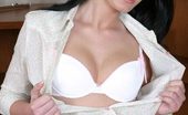 Nubiles Roxy 250392 Casual Babe Reavealing Her Favorite Bra In Front Of Us
