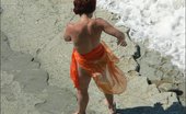 Beach Hunters Sea Sexpot Voyeured 256091 Naked Brunette Sexpot Slyly Filmed While Enjoying The Summer Warm Sea
