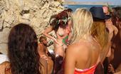 Beach Hunters Spy Seashore Bod Art 256167 Nude Beach Hotties Get Covered With Cute Drawings For Voyeur Pleasure
