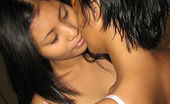 Manila Amateurs 01.11.10 Dianne 257175 Teen Filipinas Dianne And Amy Having Some Lesbo Fun
