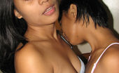 Manila Amateurs 01.11.10 Dianne 257175 Teen Filipinas Dianne And Amy Having Some Lesbo Fun
