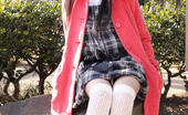 Idols 69 Youko-Sasaoka 257227 Japanese Tramp Poses In Her School Uniform As She Waits
