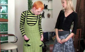 Strapon Sissies Jess & Walter 259468 Red-Haired Lad Wears A Green Dress And A Blonde Wig For A Strap-On Session

