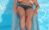 Check My MILF 265209 100% Real Amateur MILF GF'S Pictures
