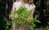 Showy Beauty Violetta Fresh Nudemodelphoto 272980 Lovely Sweetheart Shows Off Her Delectable Body Covering It With A Bunch Of Wild Flowers.
