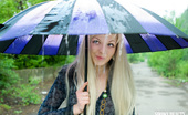 Showy Beauty Sirena My Umbrella Blondeumbrella 273350 While Everybody Seek Indoor From Rain This Extreme Champagne Girlfriend Enjoy The Photo Session. Extra Lovely Outlook.
