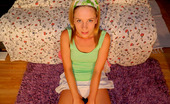 Leony Aprill 275609 Tied Up Horny Teenager Pleasured By A Big Long Vibrator
