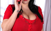 Leanne Crow Leanne HappyNewYear Set1 276109 Leanne Wishes Everyone A Happy New Year
